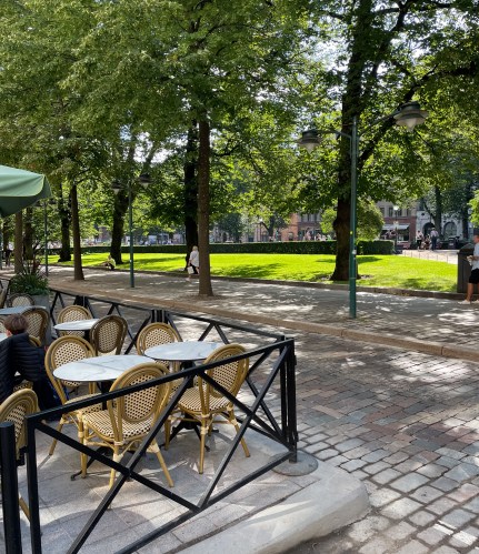 ©TheEDSLass theedslass.co.uk